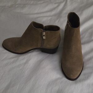 ANTONIO MELANI Tan Suede Ankle Booties